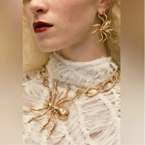 Zara Golden Bejeweled Spider Necklace Halloween Special Collection Statement NEW - Picture 1 of 14